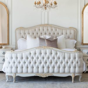 French Style Mahogany Wood Carved Bed Frame with Classic Colors