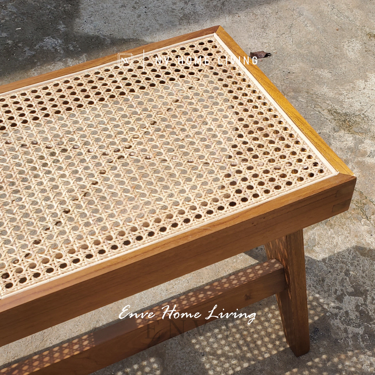 Bangku Minimalis Kombinasi Rotan