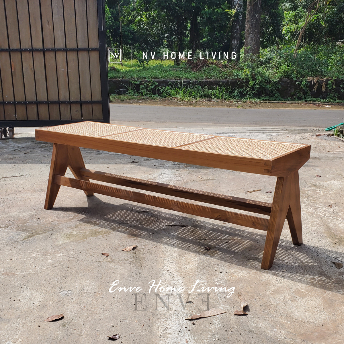 Bangku Minimalis Kombinasi Rotan